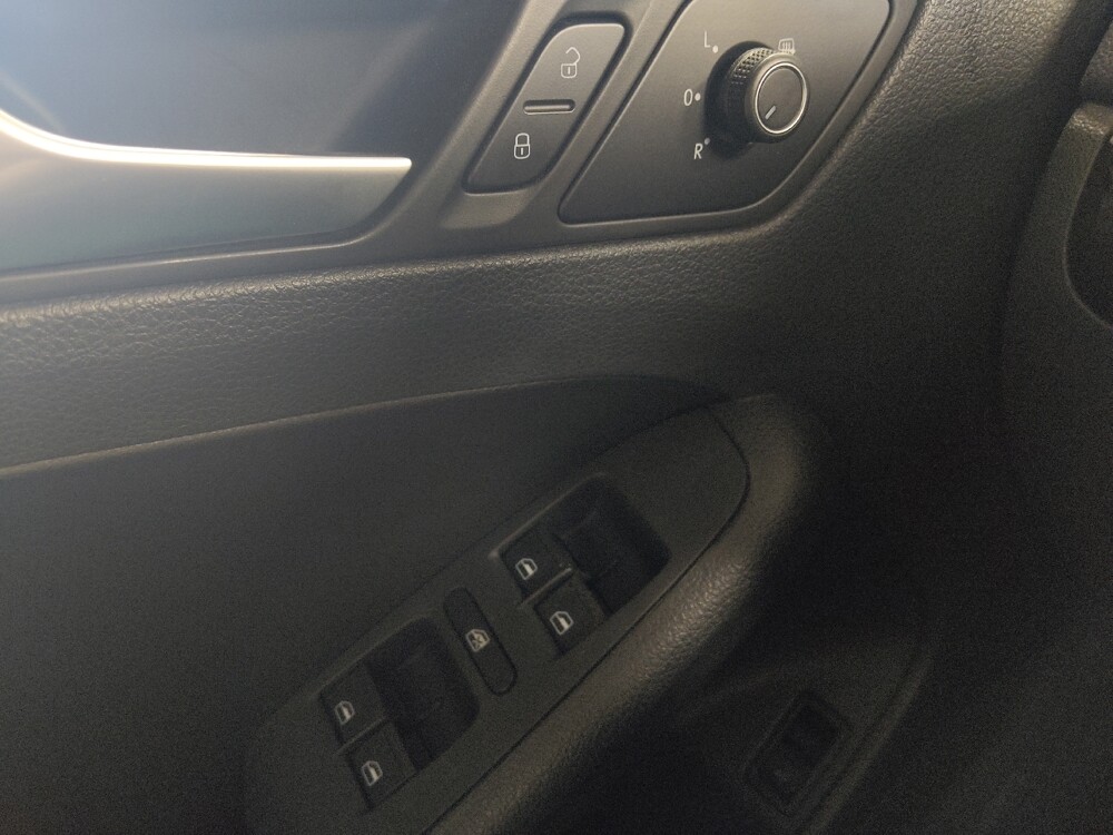 2018 Volkswagen Jetta in Birmingham, AL 35215 - 18130236 27