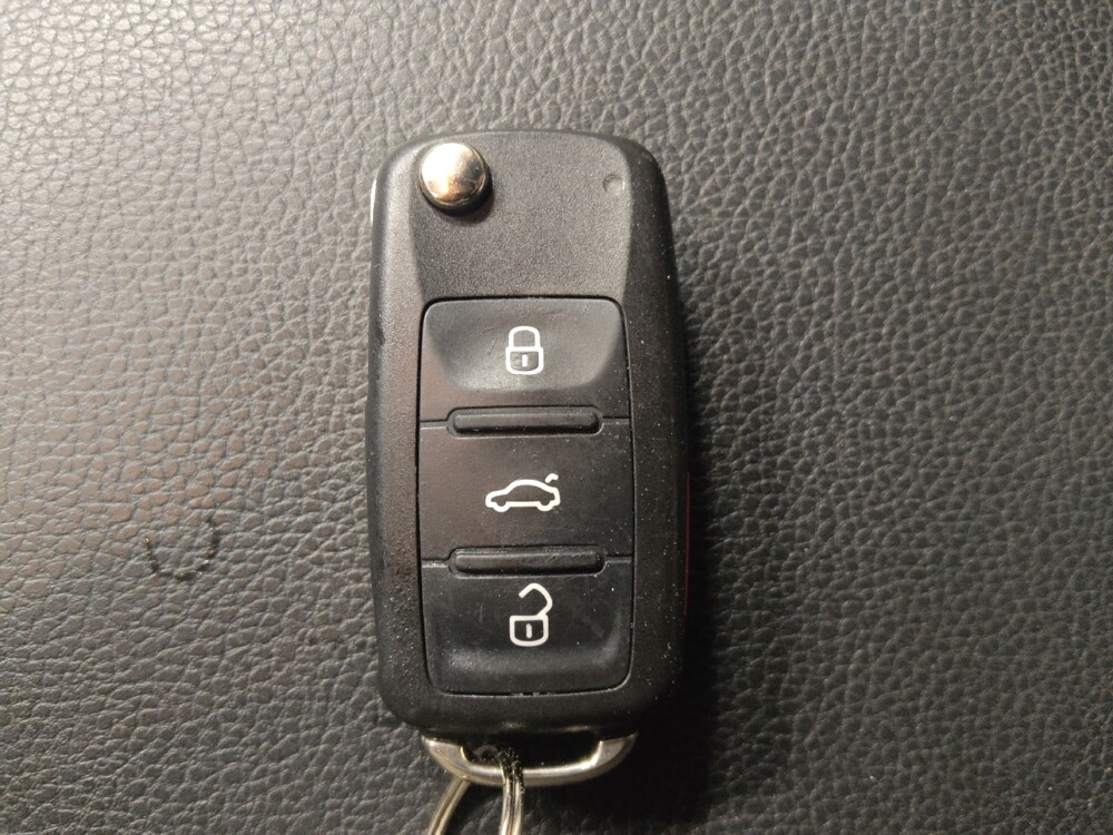 2018 Volkswagen Jetta in Birmingham, AL 35215 - 18130236 32