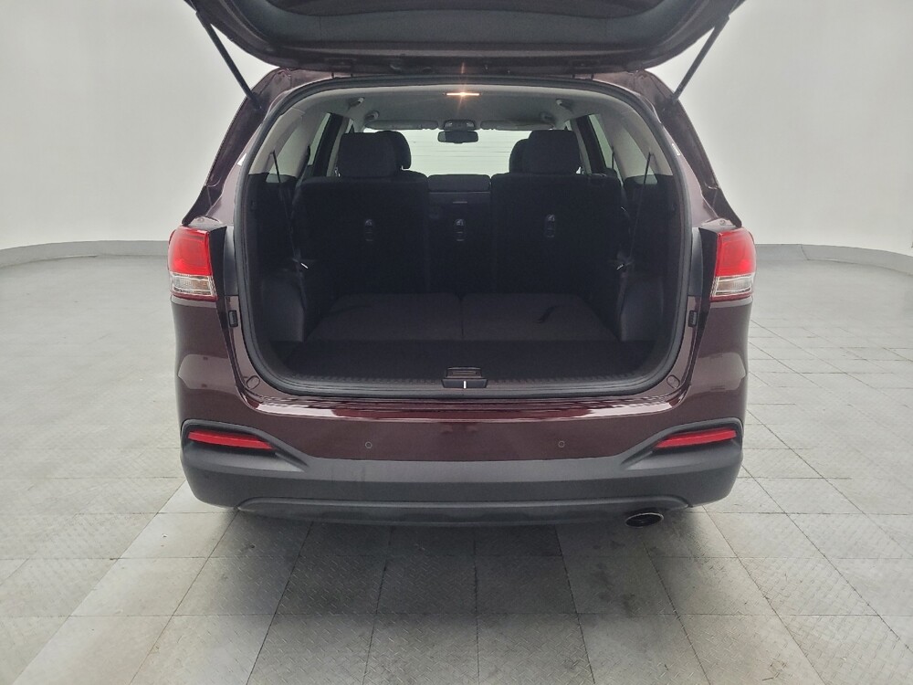 2018 Kia Sorento in Conyers, GA 30094 - 18130237 29