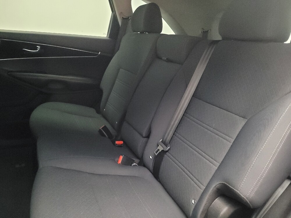 2018 Kia Sorento in Conyers, GA 30094 - 18130237 18