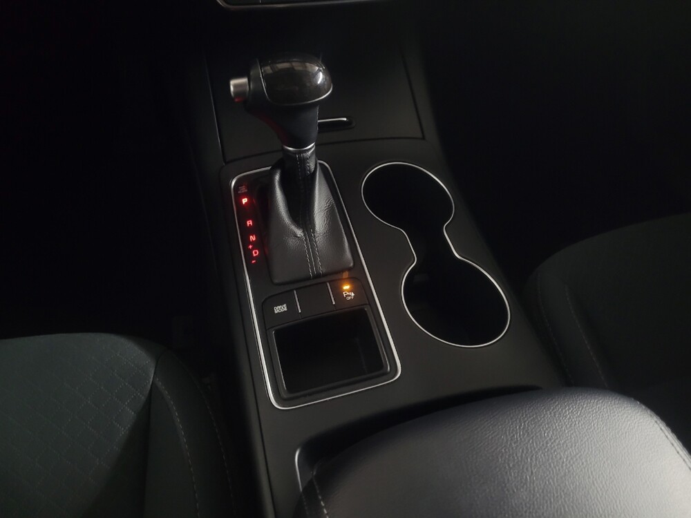 2018 Kia Sorento in Conyers, GA 30094 - 18130237 26