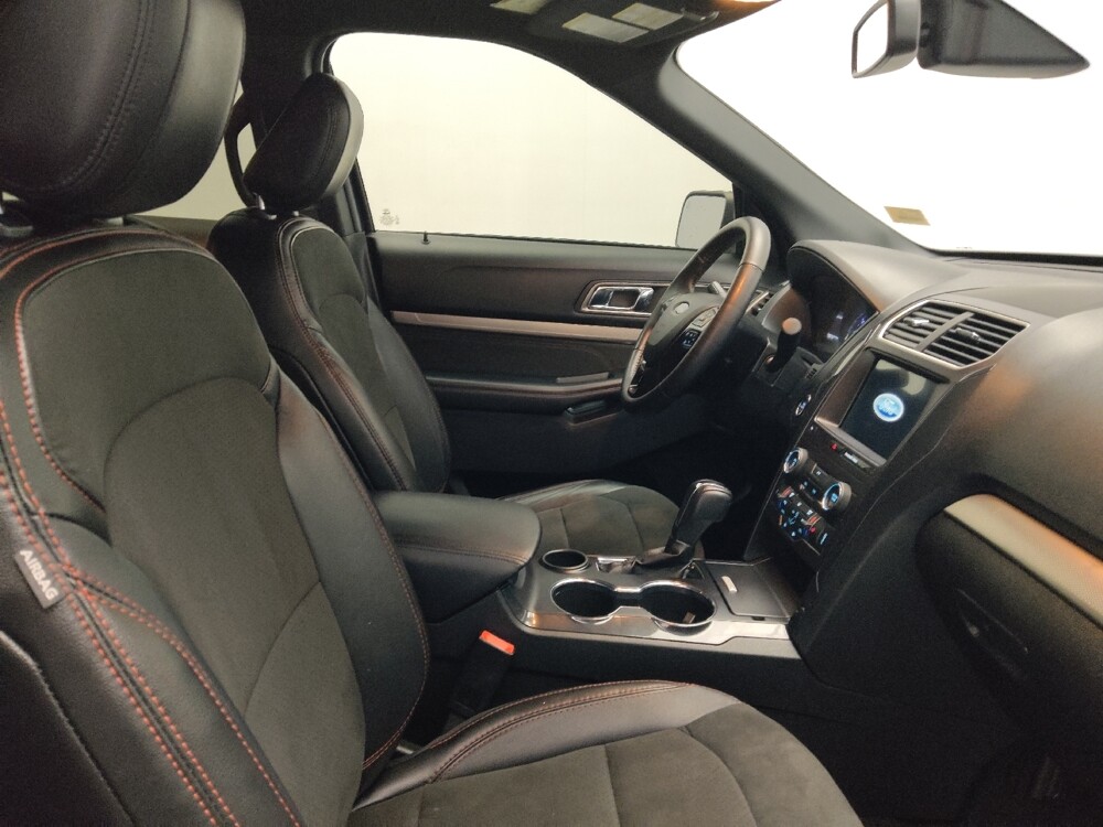 2018 Ford Explorer in Morrow, GA 30260 - 18130242 21