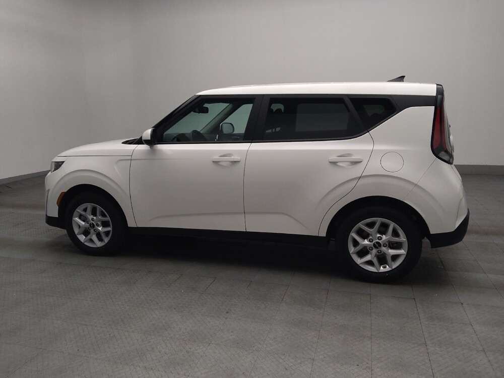 2025 Kia Soul in Stone Mountain, GA 30083 - 18130246 3