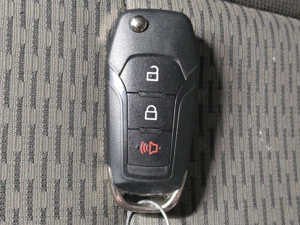 2018 Ford F150 in Fort Worth, TX 76116 - 18130260 32