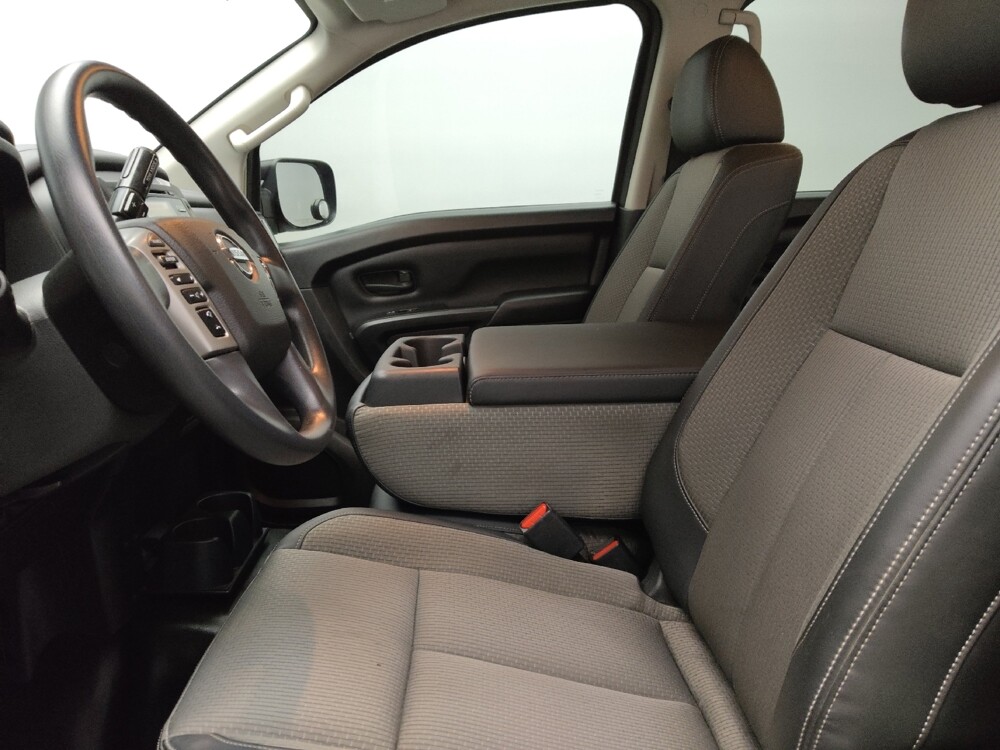 2018 Nissan Titan in Tulsa, OK 74145 - 18130263 17