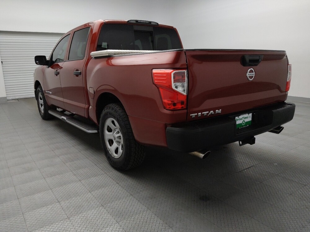 2018 Nissan Titan in Tulsa, OK 74145 - 18130263 5