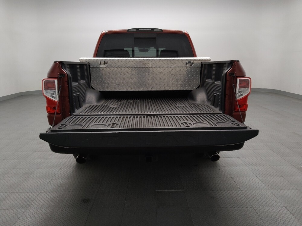 2018 Nissan Titan in Tulsa, OK 74145 - 18130263 29