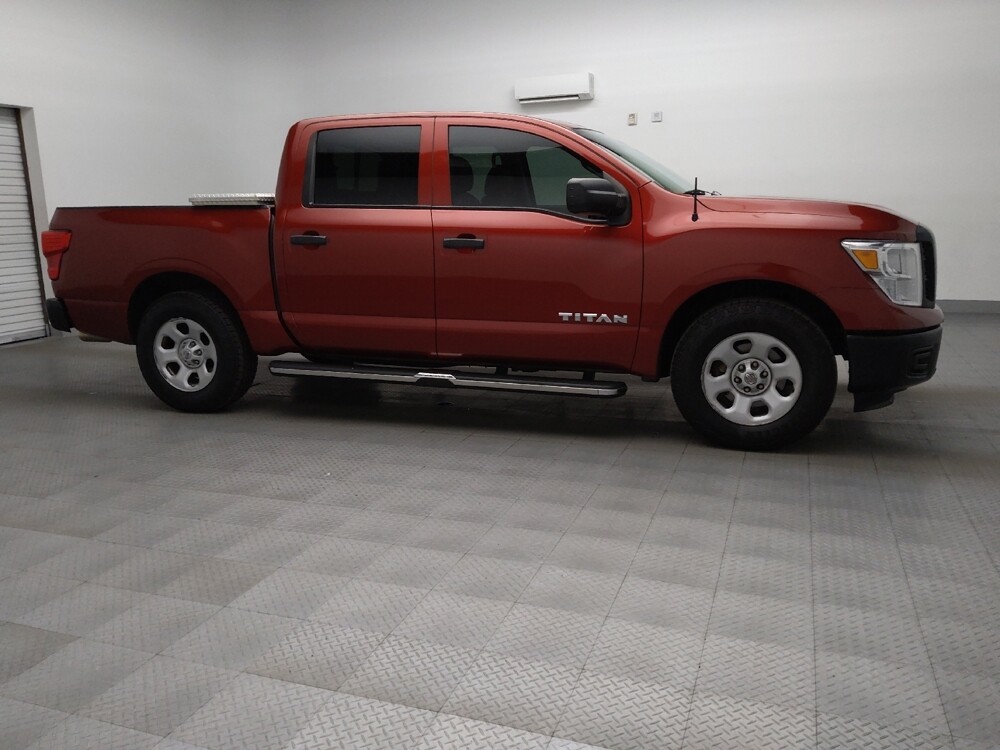 2018 Nissan Titan in Tulsa, OK 74145 - 18130263 11