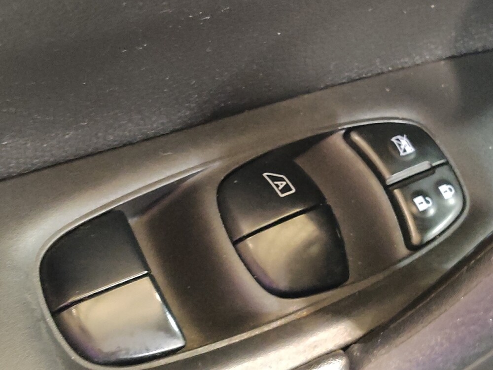 2020 Nissan Rogue in Tulsa, OK 74145 - 18130267 27