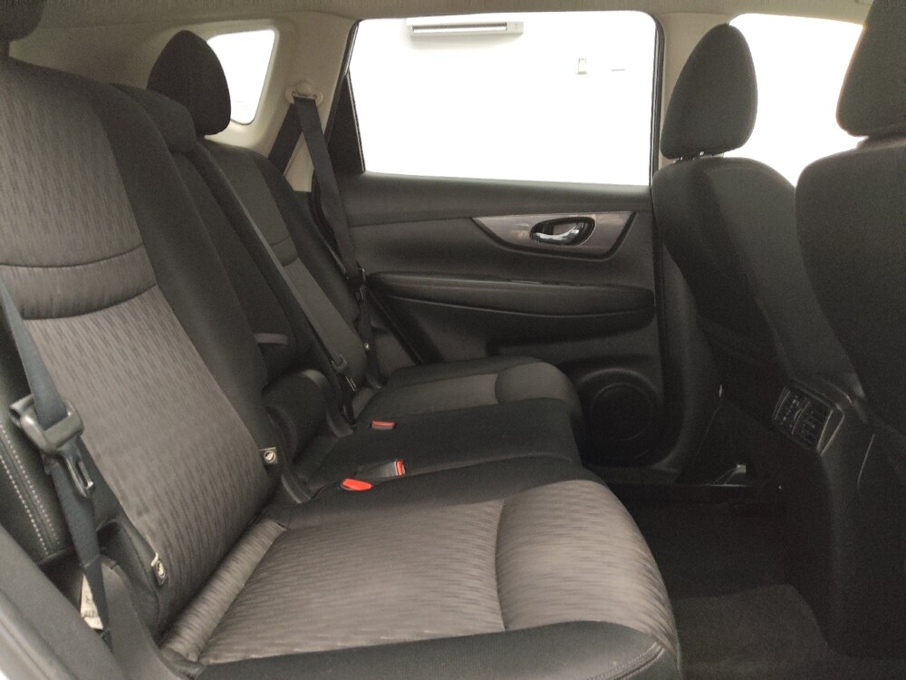 2020 Nissan Rogue in Tulsa, OK 74145 - 18130267 19