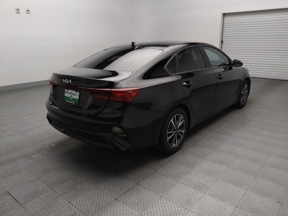 2023 Kia Forte in Lubbock, TX 79424 - 18130272 9