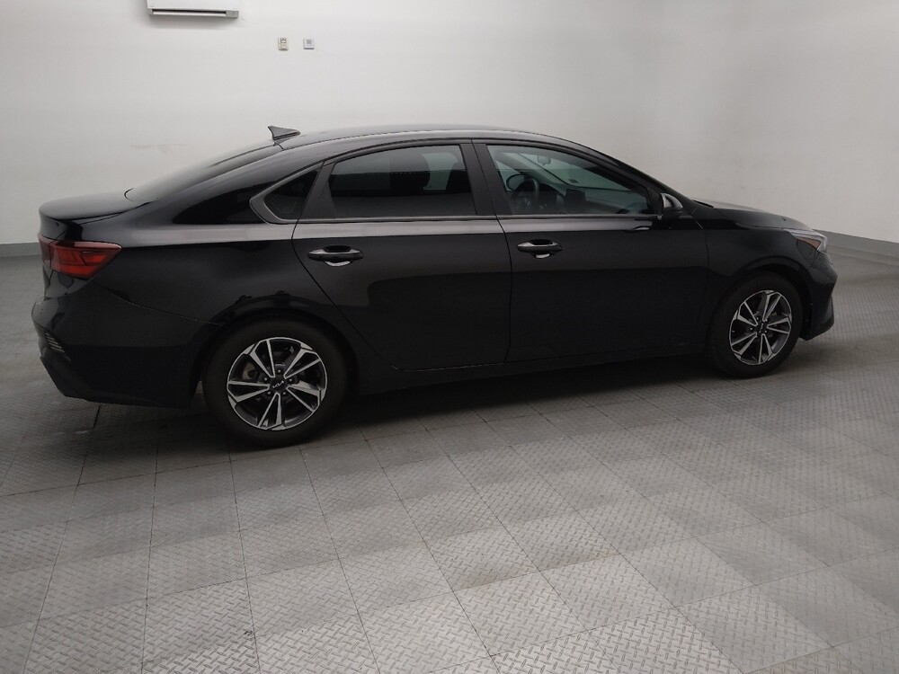 2023 Kia Forte in Lubbock, TX 79424 - 18130272 10