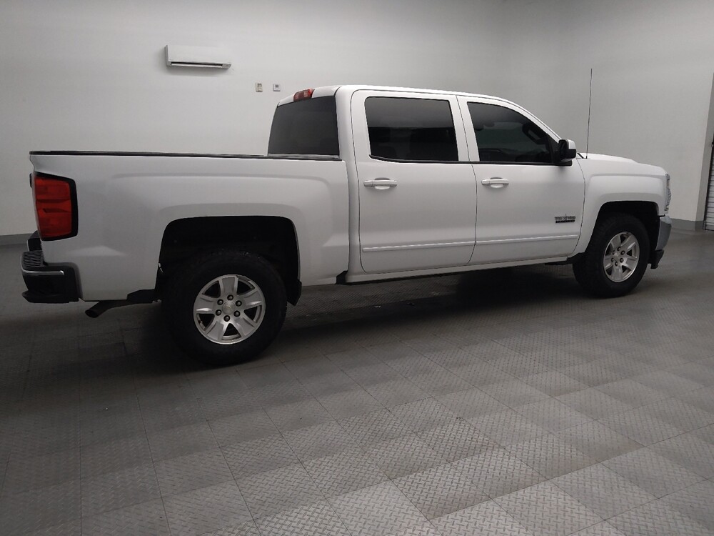 2018 Chevrolet Silverado 1500 in Lubbock, TX 79424 - 18130275 10