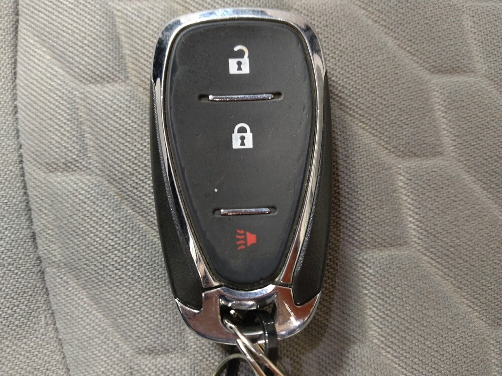 2021 Chevrolet Equinox in Fort Worth, TX 76116 - 18130276 32