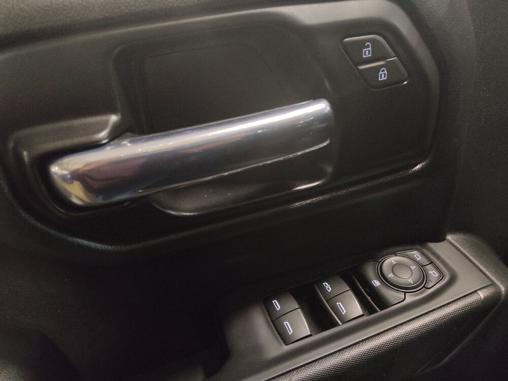 2020 Chevrolet Silverado 1500 in Fort Worth, TX 76116 - 18130279 27