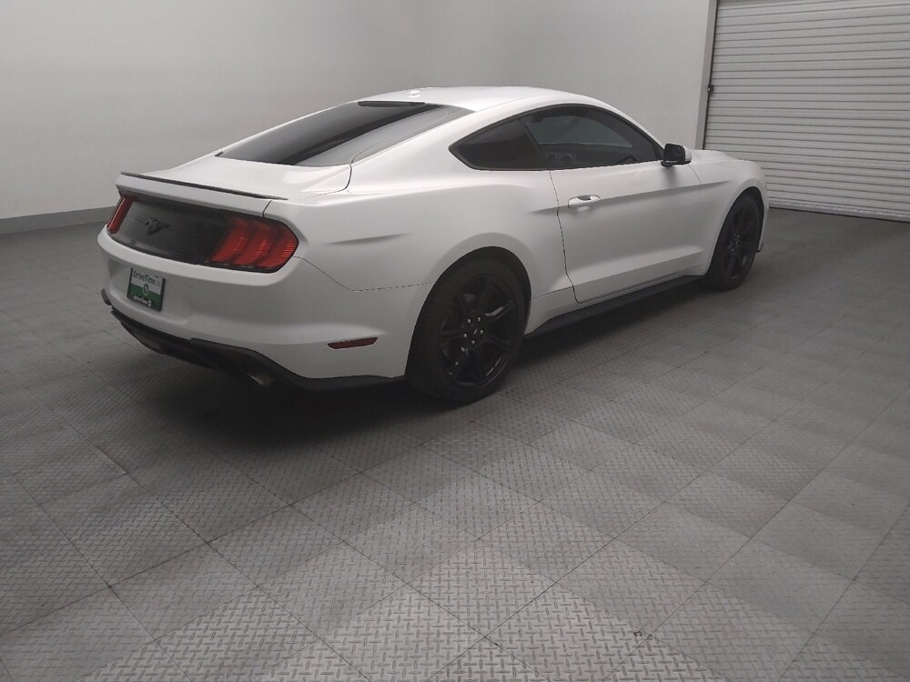 2019 Ford Mustang in Lewisville, TX 75067 - 18130280 9