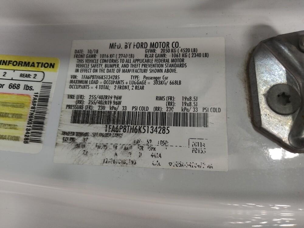 2019 Ford Mustang in Lewisville, TX 75067 - 18130280 33