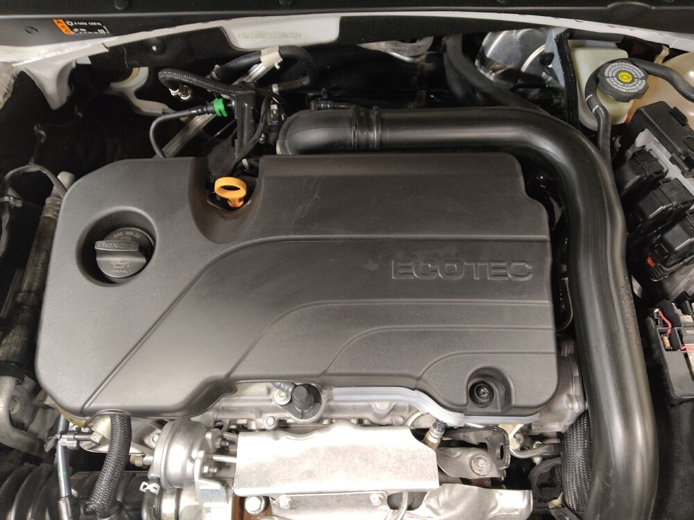 2020 Chevrolet Malibu in Lewisville, TX 75067 - 18130282 30