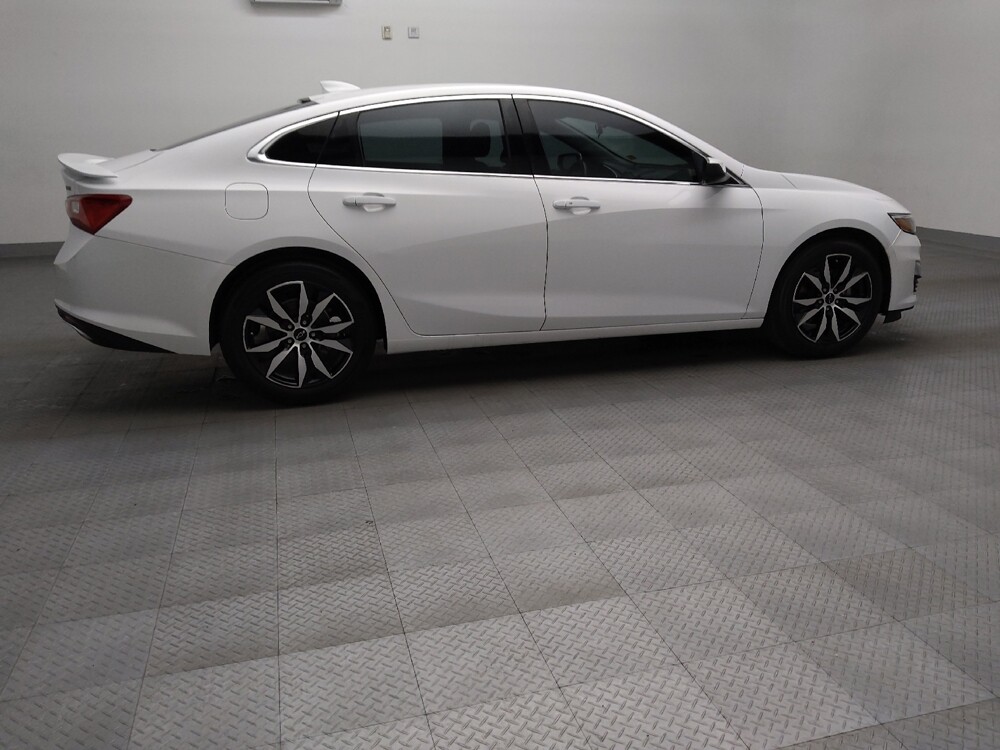 2020 Chevrolet Malibu in Lewisville, TX 75067 - 18130282 10