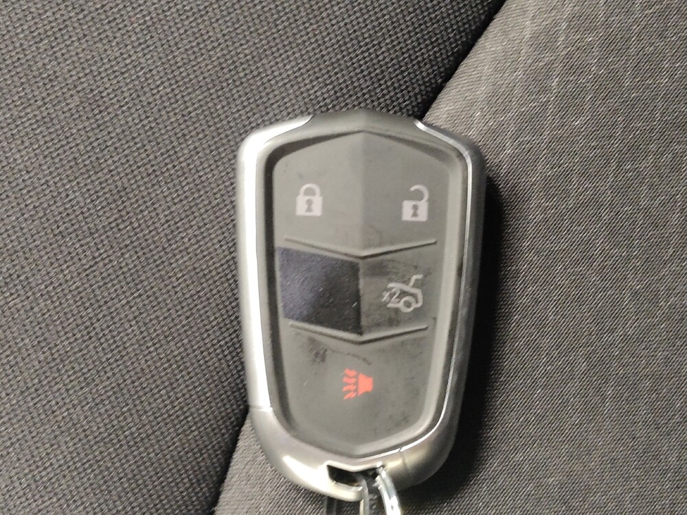 2020 Chevrolet Malibu in Lewisville, TX 75067 - 18130282 32