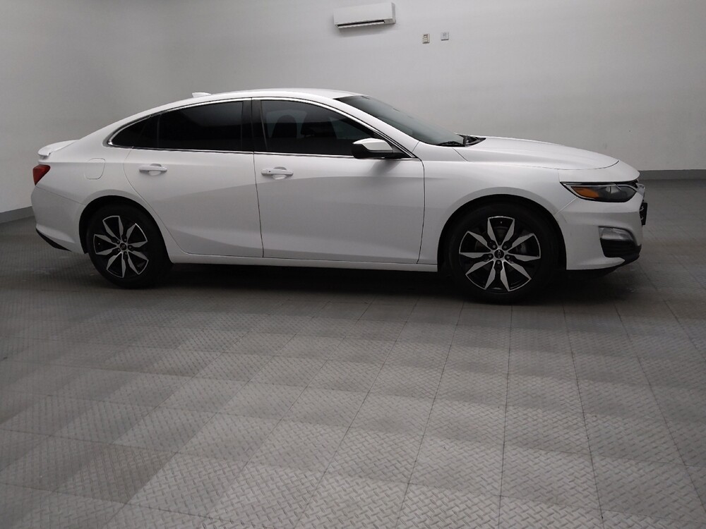 2020 Chevrolet Malibu in Lewisville, TX 75067 - 18130282 11