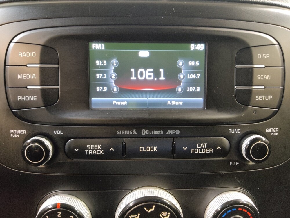 2016 Kia Soul in Tampa, FL 33619 - 18130284 25