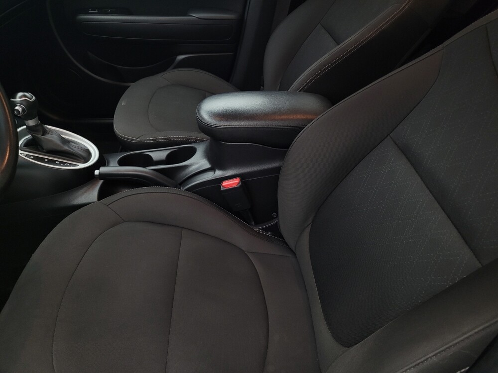 2016 Kia Soul in Tampa, FL 33619 - 18130284 17