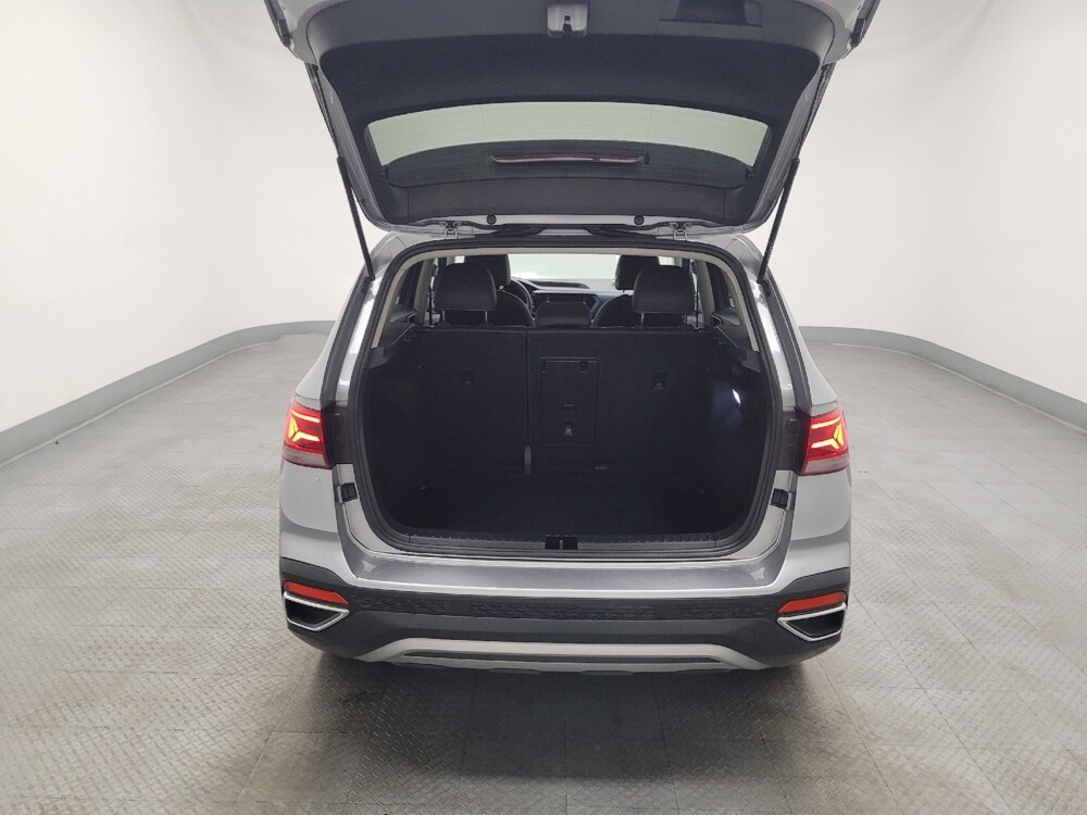 2024 Volkswagen Taos in Las Vegas, NV 89104 - 18130292 29