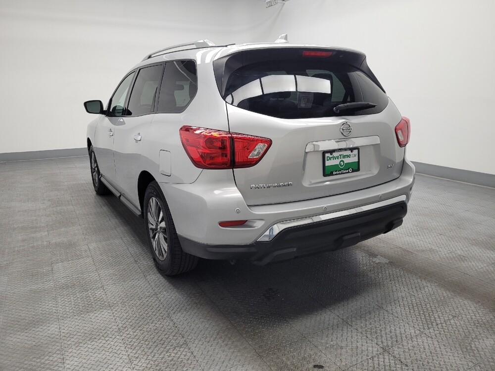 2020 Nissan Pathfinder in Las Vegas, NV 89104 - 18130296 5