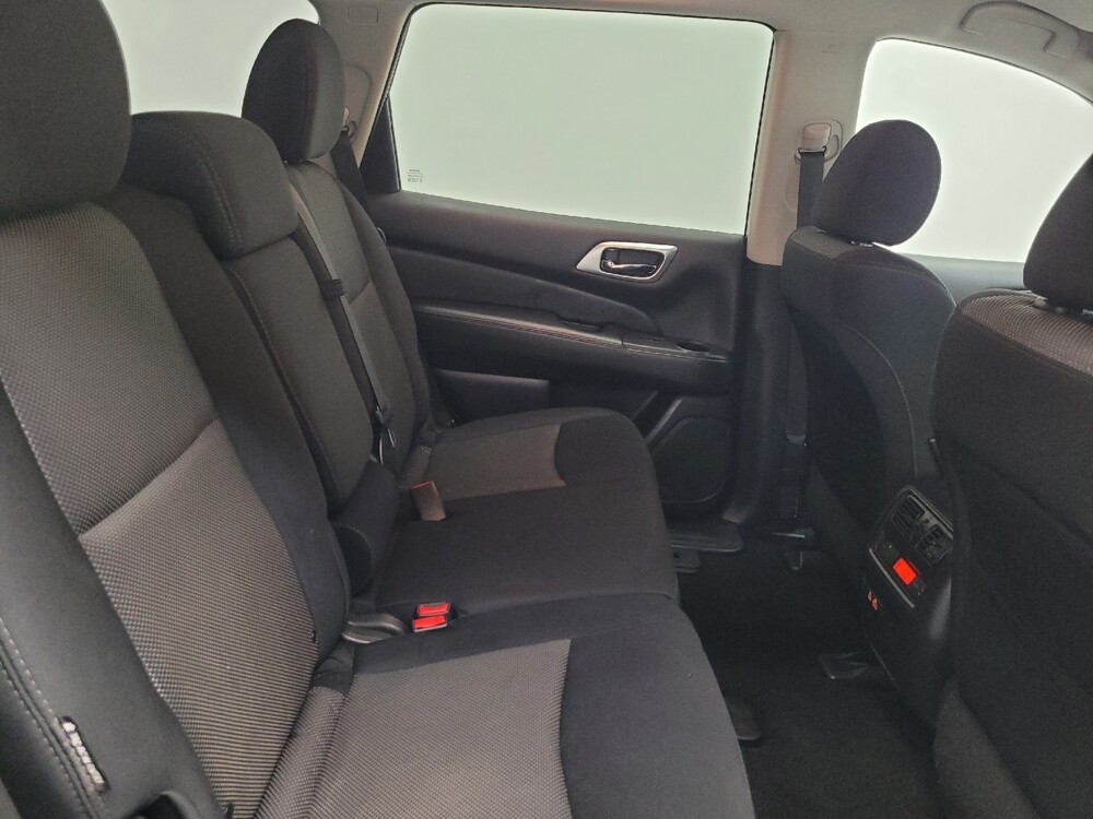 2020 Nissan Pathfinder in Las Vegas, NV 89104 - 18130296 19