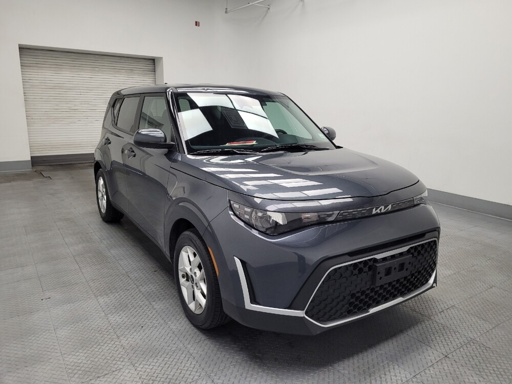2024 Kia Soul in Las Vegas, NV 89104 - 18130298 13
