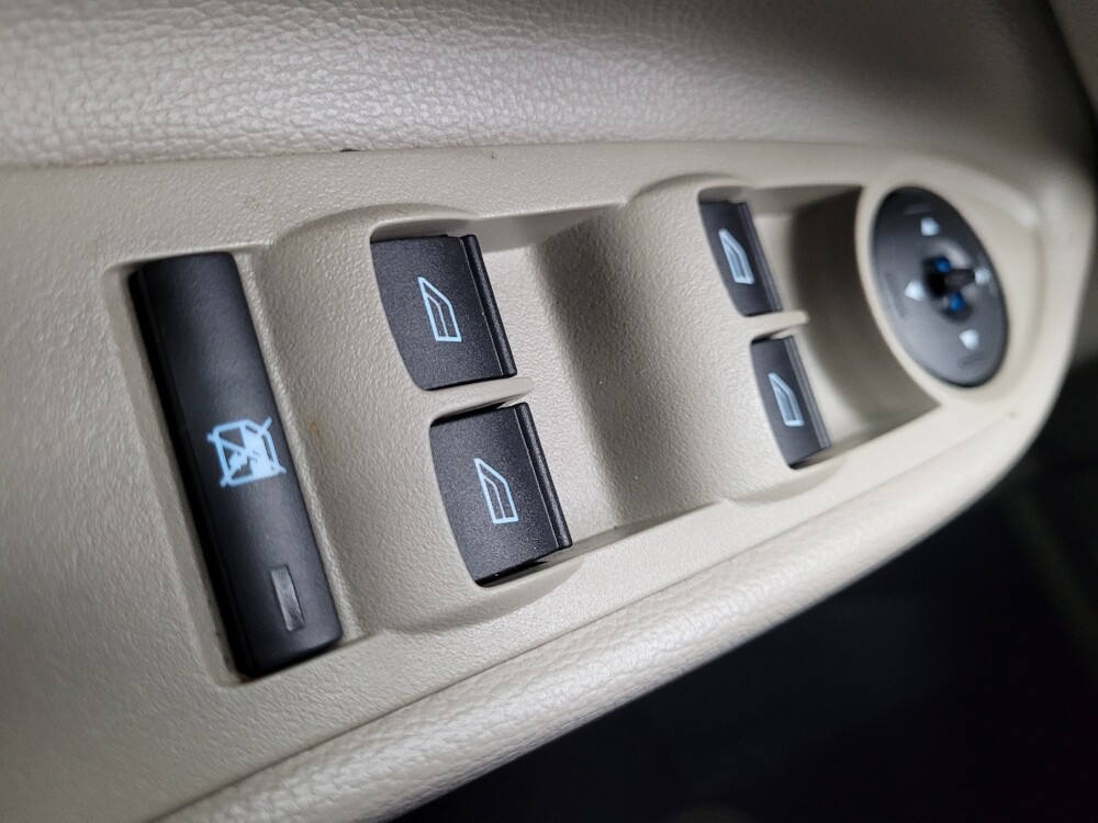 2018 Ford Escape in Las Vegas, NV 89104 - 18130299 27