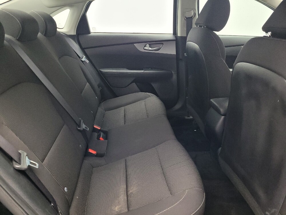 2020 Kia Forte in Gainesville, FL 32609 - 18130305 19