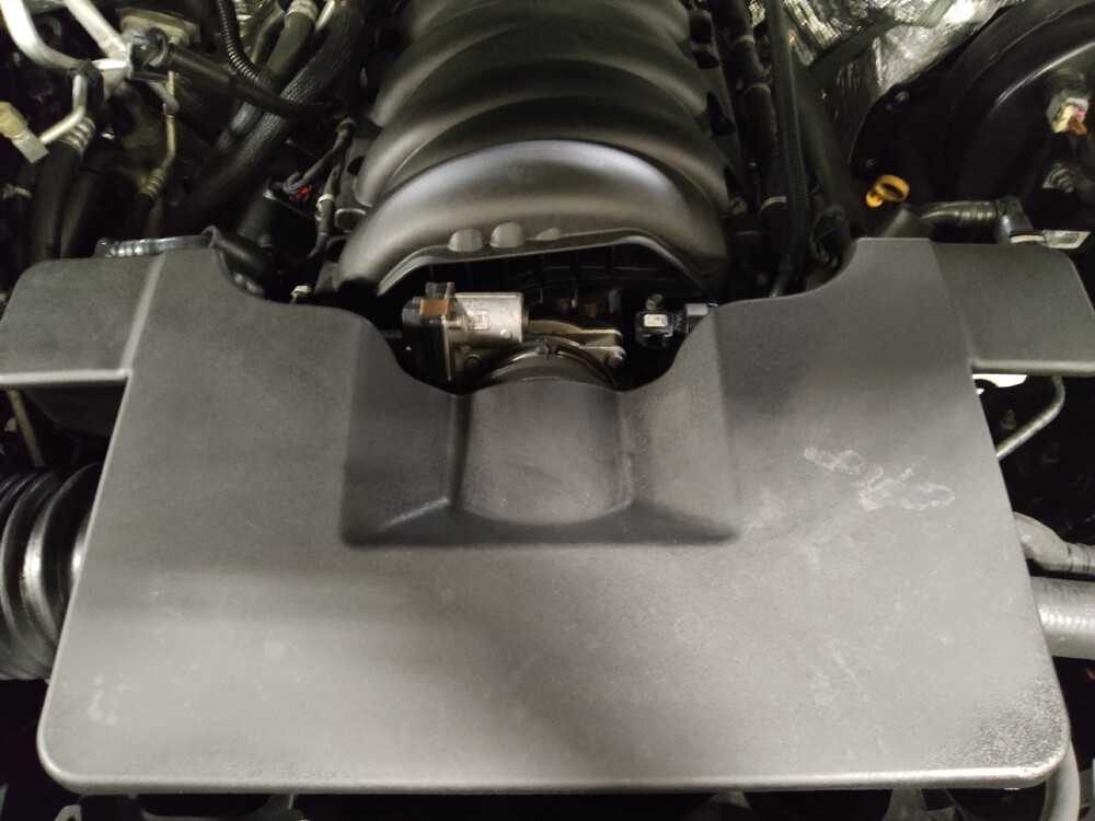 2018 Chevrolet Tahoe in Sanford, FL 32773 - 18130309 30