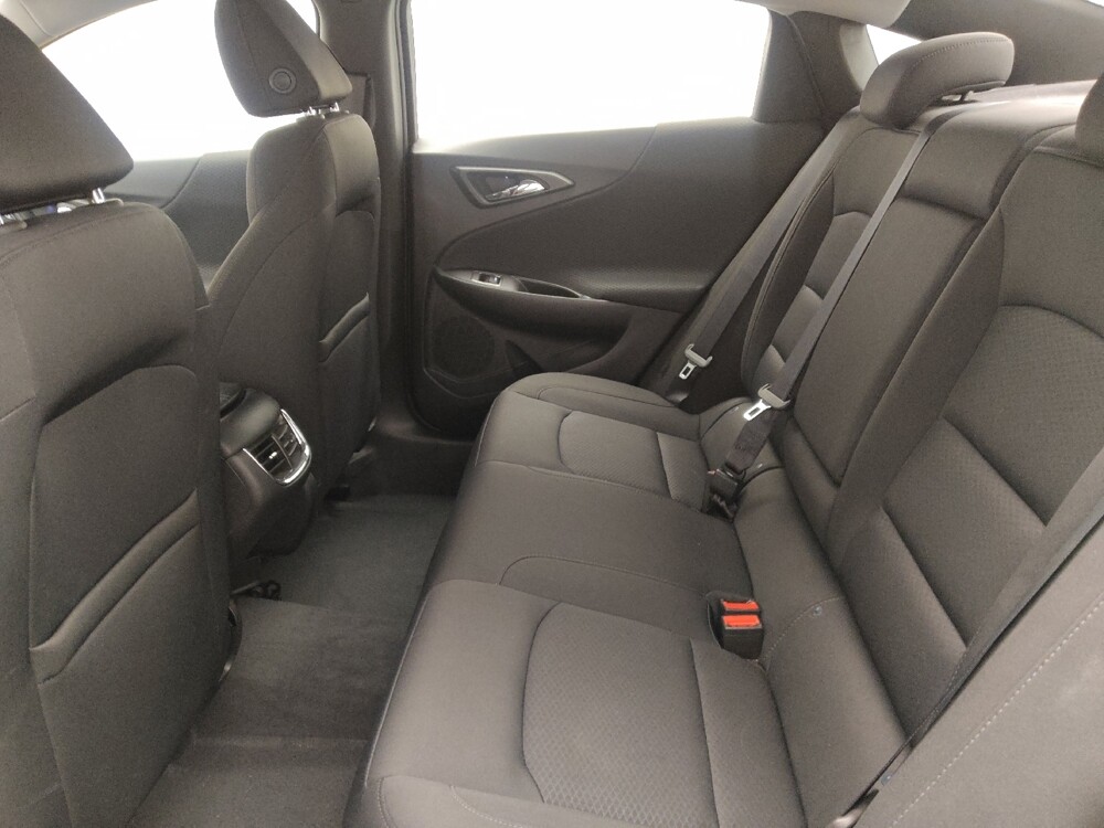 2018 Chevrolet Malibu in Sanford, FL 32773 - 18130312 18