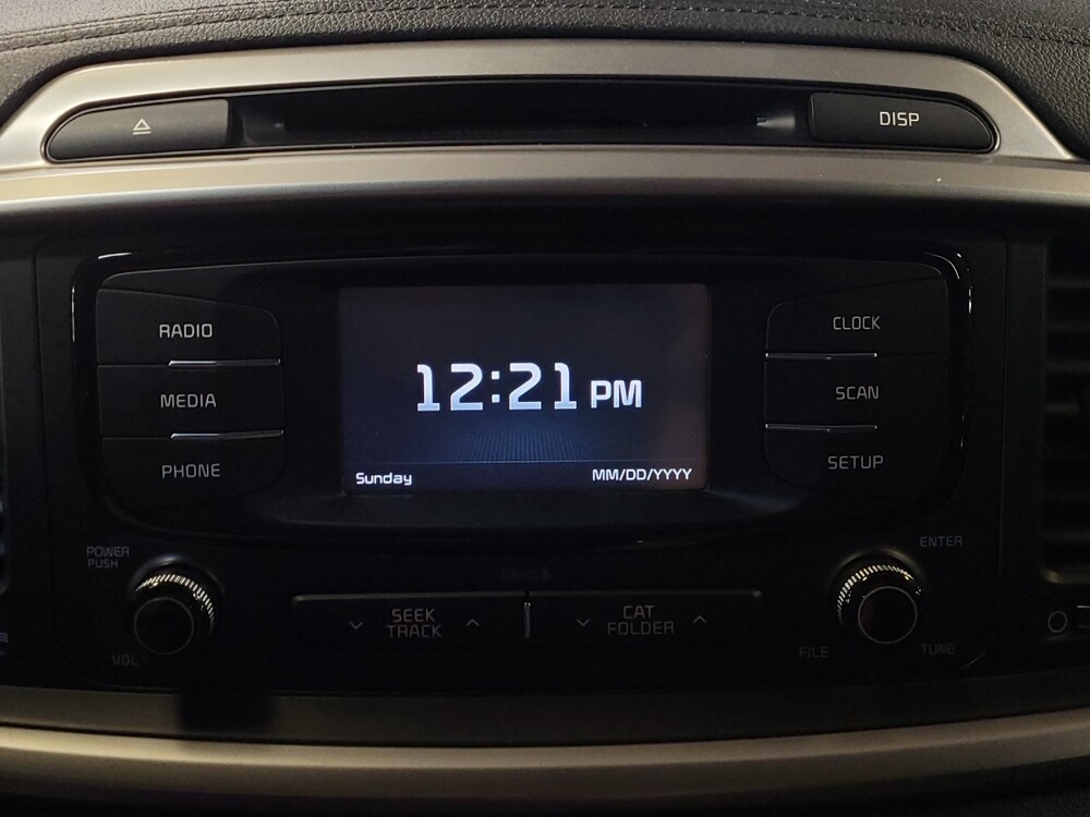 2017 Kia Sorento in Gainesville, FL 32609 - 18130317 25