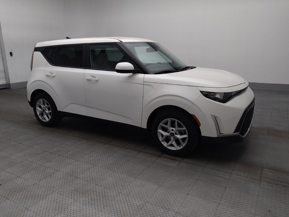 2025 Kia Soul in Gainesville, FL 32609 - 18130321 11