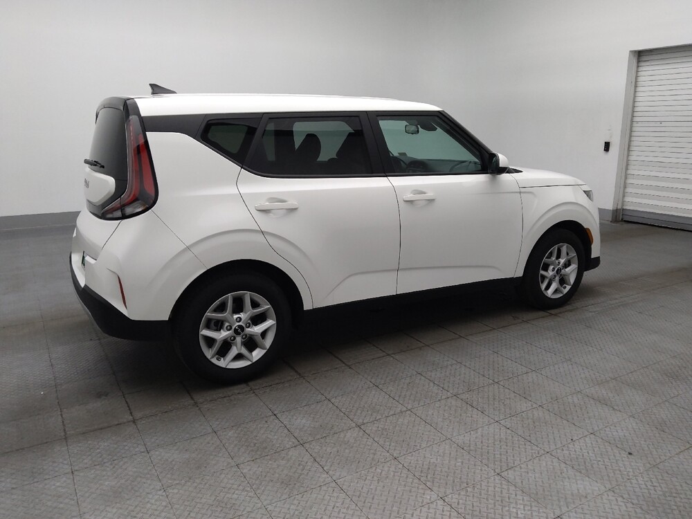 2025 Kia Soul in Gainesville, FL 32609 - 18130321 10