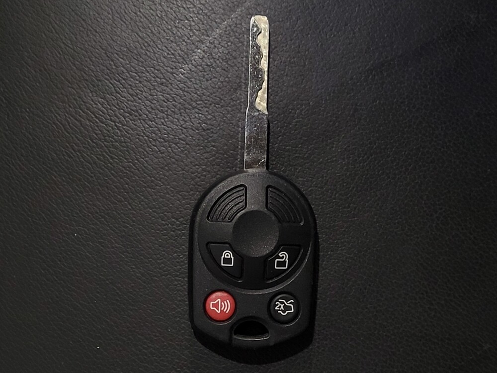 2018 Ford Escape in Sanford, FL 32773 - 18130324 32