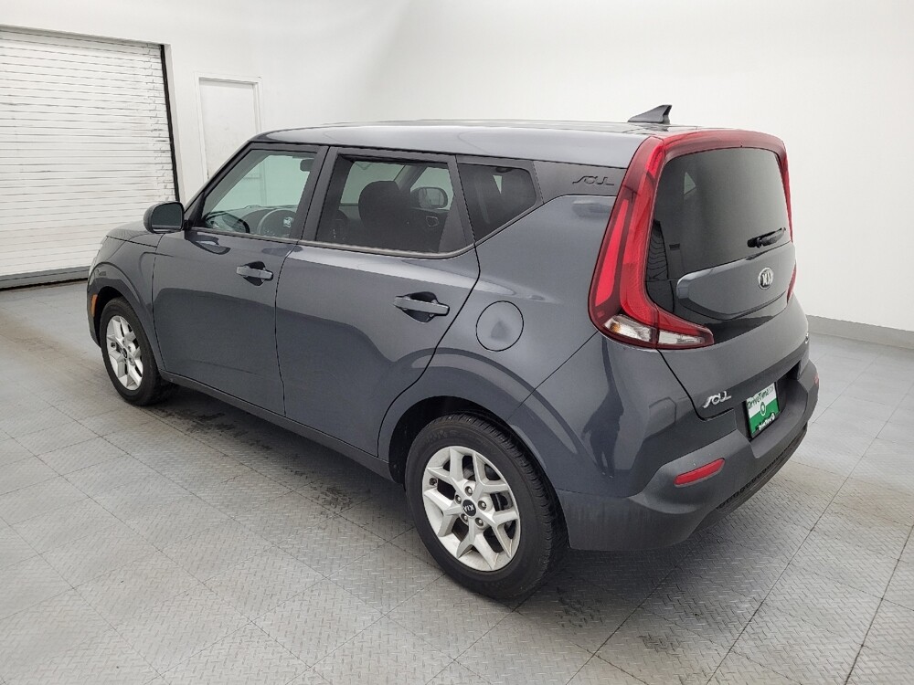 2021 Kia Soul in Charlotte, NC 28273 - 18130334 3