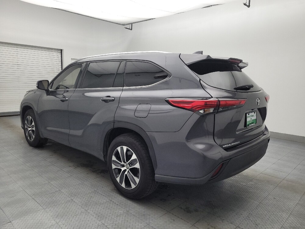 2020 Toyota Highlander in Columbia, SC 29210 - 18130335 5