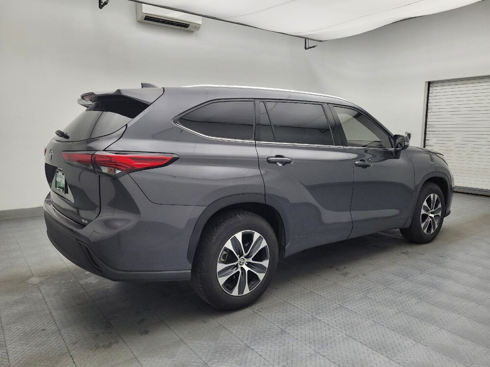 2020 Toyota Highlander in Columbia, SC 29210 - 18130335 9