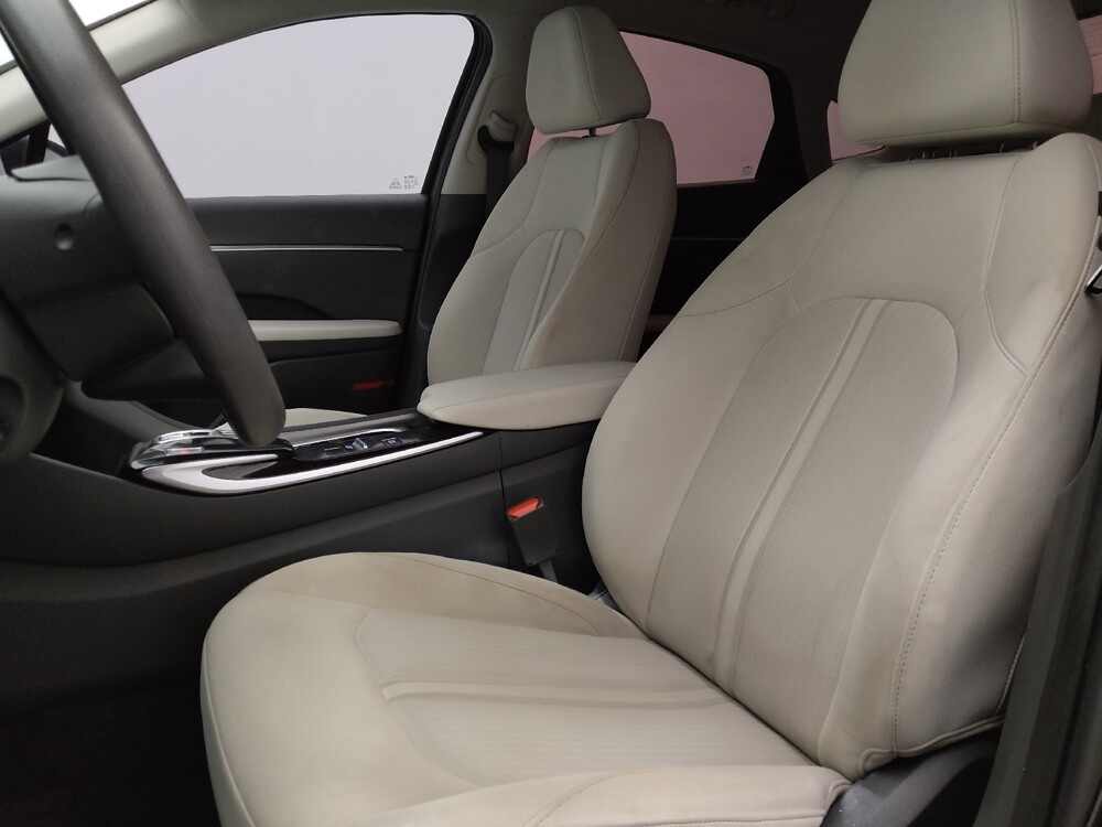 2023 Hyundai Sonata in Columbia, SC 29210 - 18130344 17