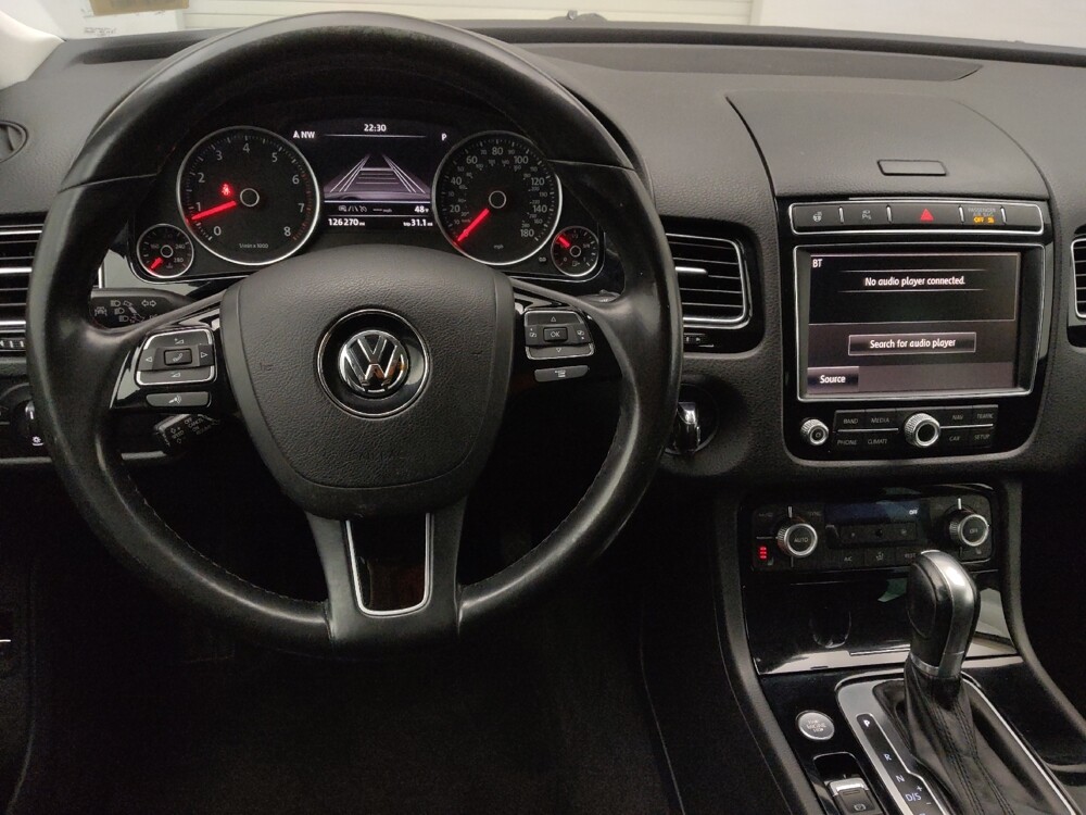 2016 Volkswagen Touareg in Denver, CO 80012 - 18130348 22
