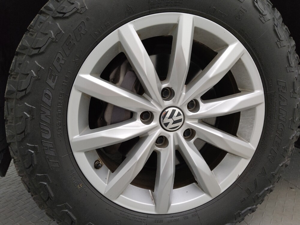 2016 Volkswagen Touareg in Denver, CO 80012 - 18130348 31