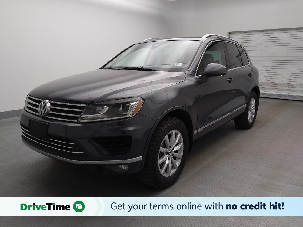 2016 Volkswagen Touareg in Denver, CO 80012 - 18130348
