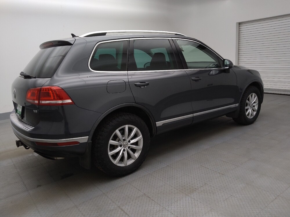 2016 Volkswagen Touareg in Denver, CO 80012 - 18130348 10