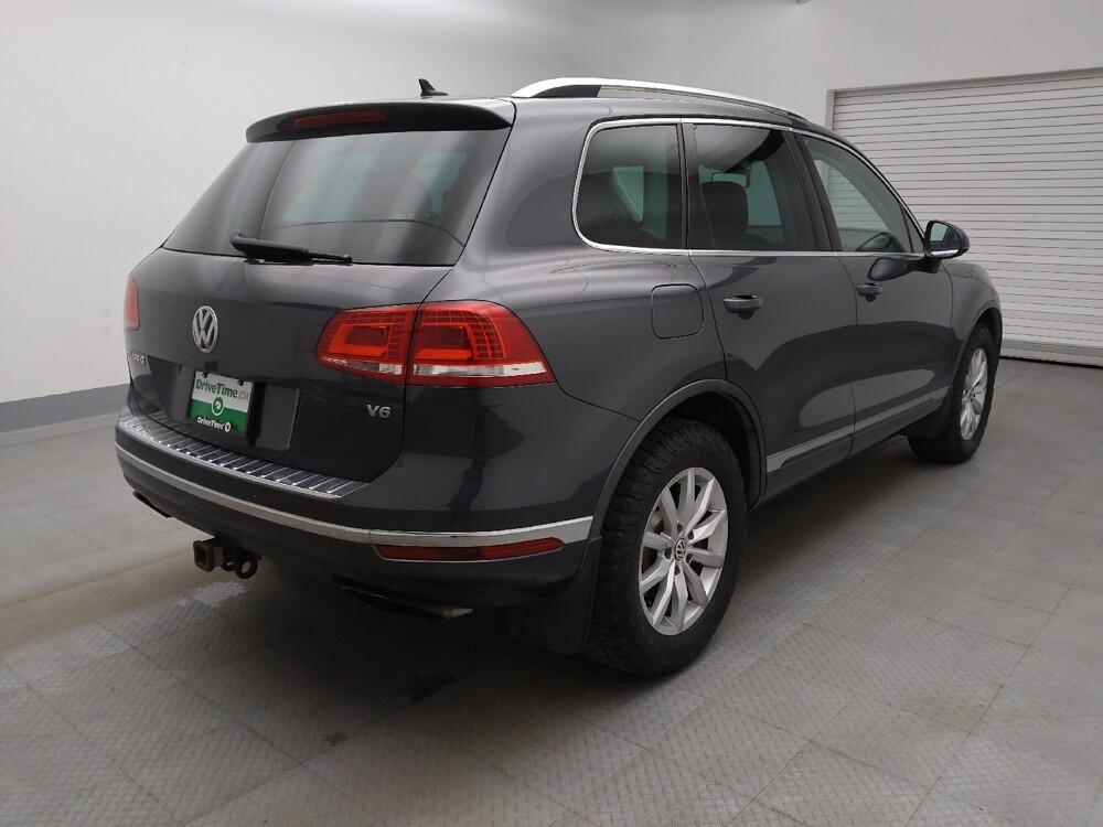 2016 Volkswagen Touareg in Denver, CO 80012 - 18130348 9