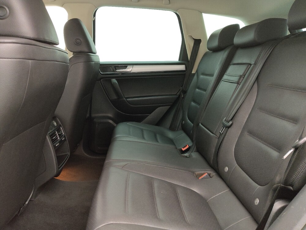 2016 Volkswagen Touareg in Denver, CO 80012 - 18130348 18