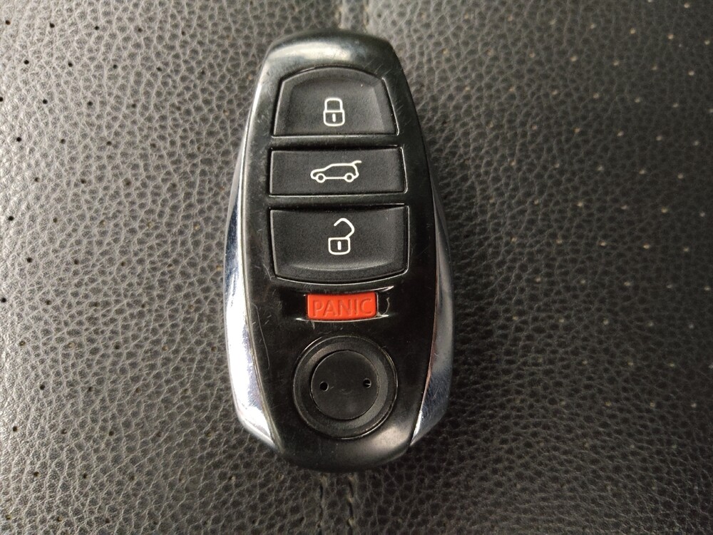 2016 Volkswagen Touareg in Denver, CO 80012 - 18130348 32